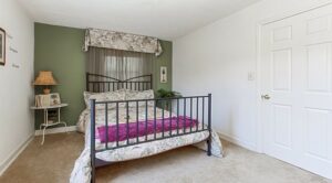 bedroom at jetu apartments in carver langston washington dc