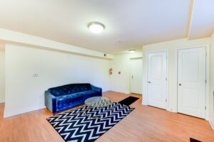 ParkVistaApartments-Southeast-DC-Affordable-Livingroom (2)