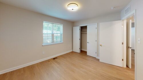 vacant bedroom with large closet at ridgecrest village apartments in washington dc